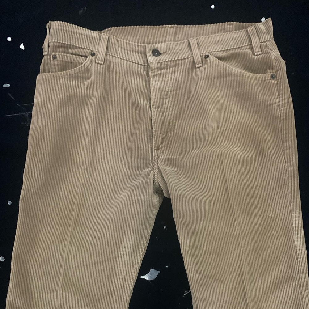 LEVI’S Tan Cords